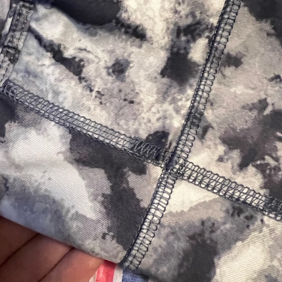 Old navy leggings! - Picture 8 of 8